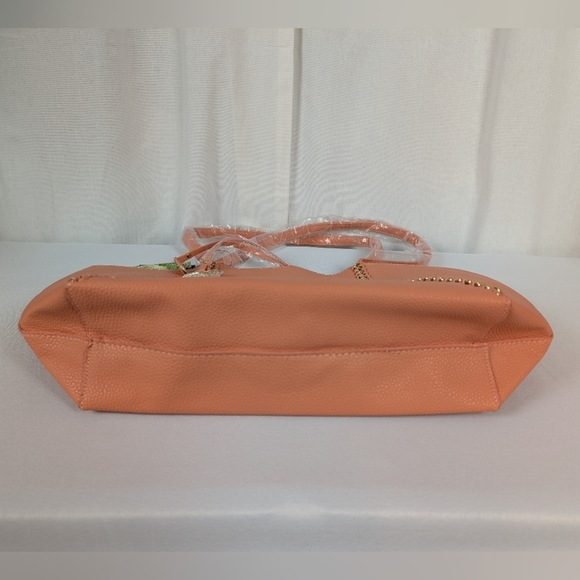 NWT Badgley Mischka Vegan Pebbled Leather Tote Bag Gold Chain Seams - Picture 8 of 11